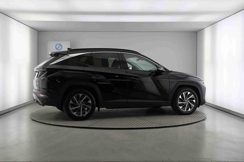 Usado Hyundai Tucson 136 HP (100 kW) 2021 Preto SUV