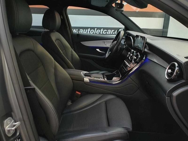 Usado Mercedes GLC300e AMG line 320 HP (235 kW) 2021 Cinzento Coupé
