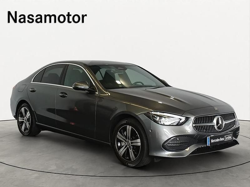 Cinzento escuro metalizado Usado 2023 Mercedes C300 Sedan | € 52.750 (Preço justo) - Imagem 1/4