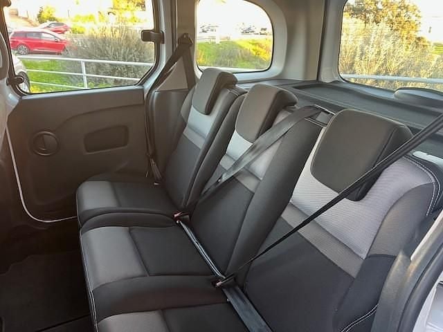 Usado Renault Kangoo 95 HP (69 kW) 2020 Branco Monovolume