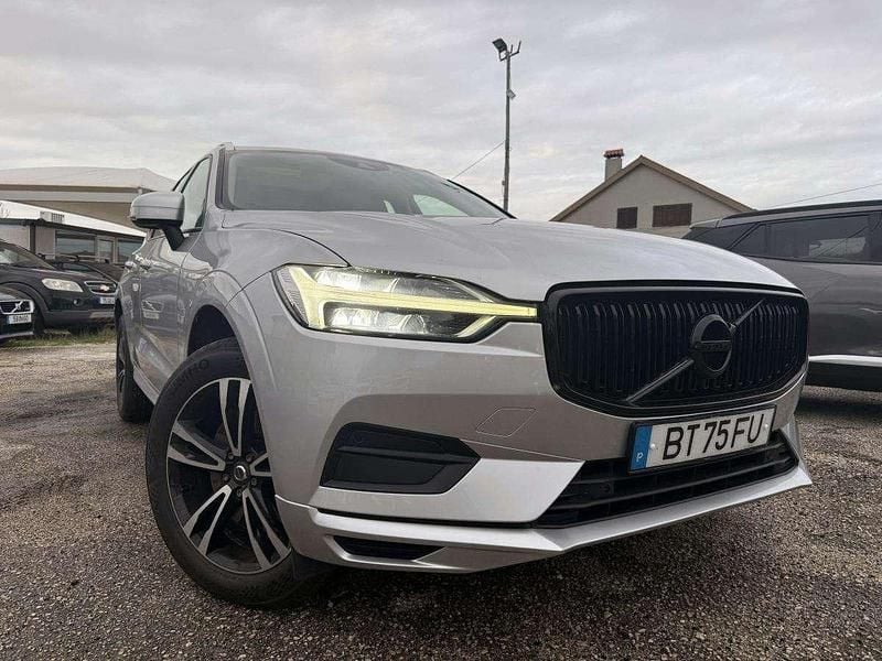 Cinzento Usado 2019 Volvo XC60 Momentum SUV | € 32.490 (Caro) - Imagem 1/4