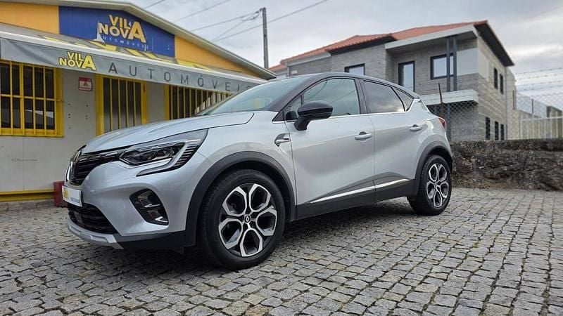 Cinza Usado 2022 Renault Captur Techno SUV | € 17.980 (Bom preço) - Imagem 1/4