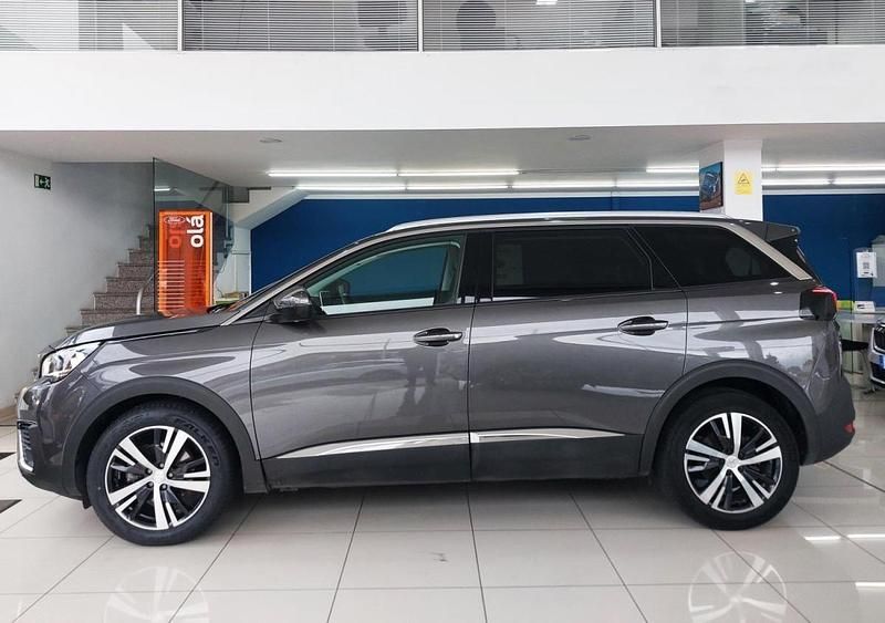 Usado Peugeot 5008 Allure 130 HP (95 kW) 2020 Cinza Monovolume