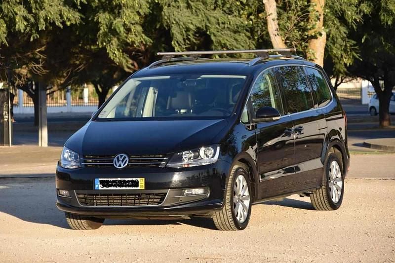 Usado VW Sharan 150 HP (110 kW) 2017 Preto Monovolume