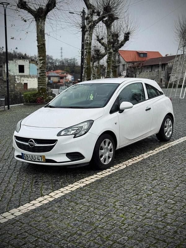 Usado Opel Corsa 75 HP (55 kW) 2018 Branco Citadino