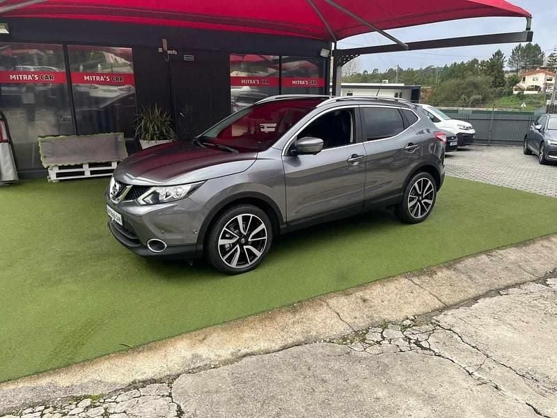 Cinzento Usado 2017 Nissan Qashqai SUV | € 15.950 (Preço justo) - Imagem 1/4