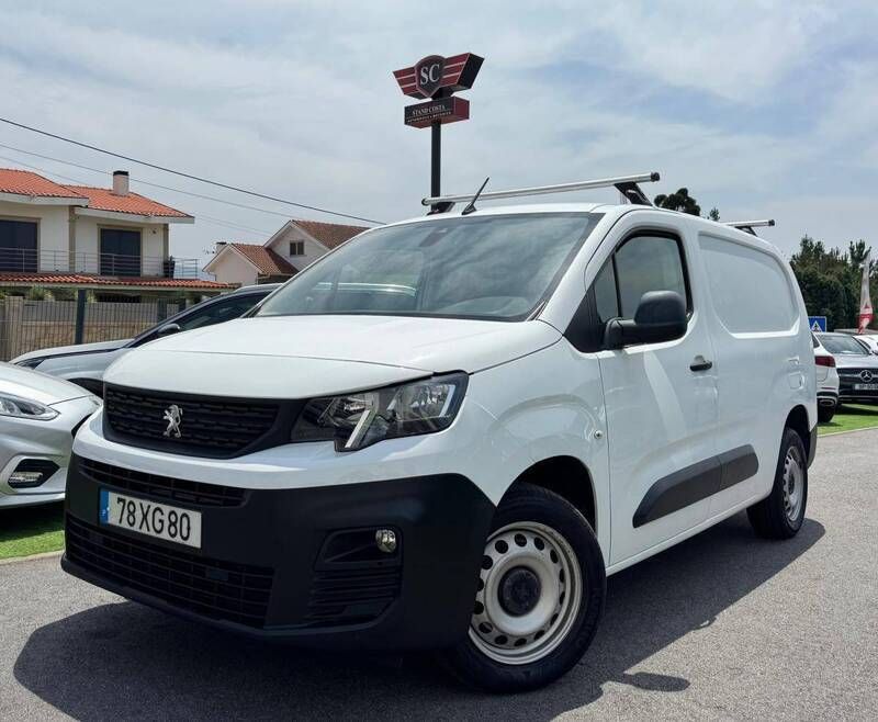 Branco Usado 2019 Peugeot Partner Premium Monovolume | € 10.750 (Preço justo) - Imagem 1/4