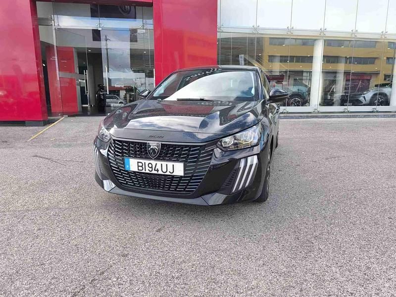 Preto Usado 2024 Peugeot 208 Active Citadino | € 17.990 (Preço justo) - Imagem 1/4