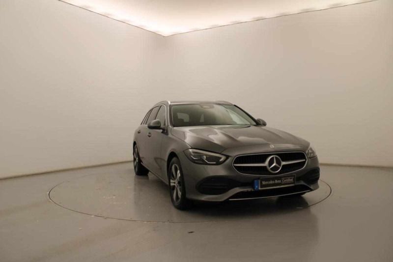Cinzento Usado 2024 Mercedes C300 Avantgarde Carrinha | € 59.490 (Super Preço) - Imagem 1/4