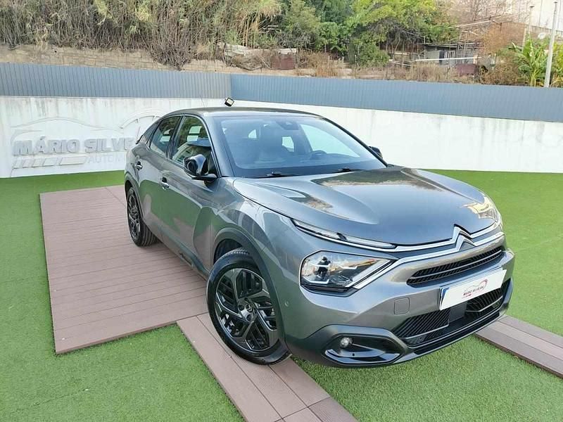 Usado Citroën C4 Feel 131 HP (96 kW) 2022 Cinza SUV