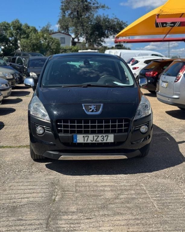 Preto Usado 2010 Peugeot 3008 Monovolume | € 10.900 (Preço justo) - Imagem 1/4