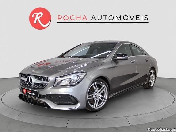 Cinza Usado 2016 Mercedes CLA180 AMG line Sedan | € 17.490 (Preço justo) - Imagem 1/1