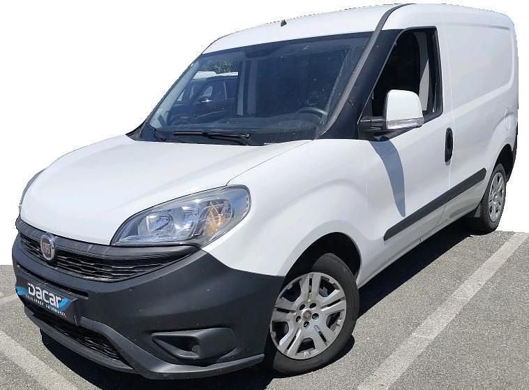 Branco Usado 2022 Fiat Doblò Monovolume | € 11.599 (Super Preço) - Imagem 1/4