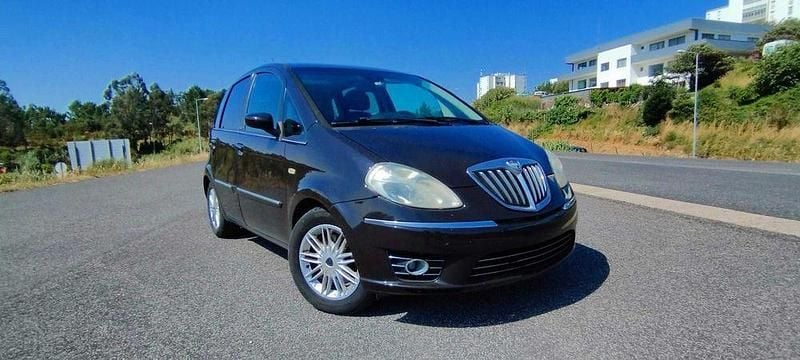 Usado Lancia Musa 90 HP (66 kW) 2009 Monovolume