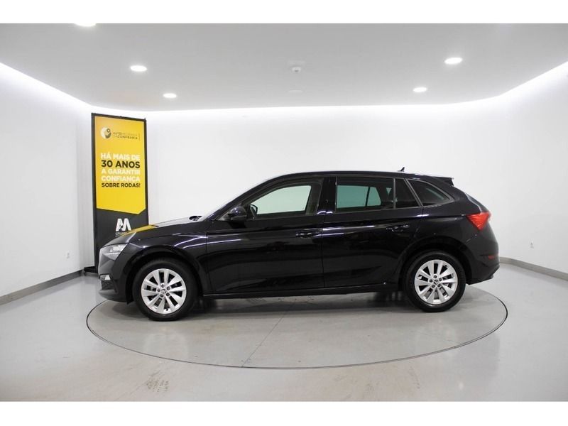 Usado Skoda Scala 95 HP (69 kW) 2023 Preto Citadino