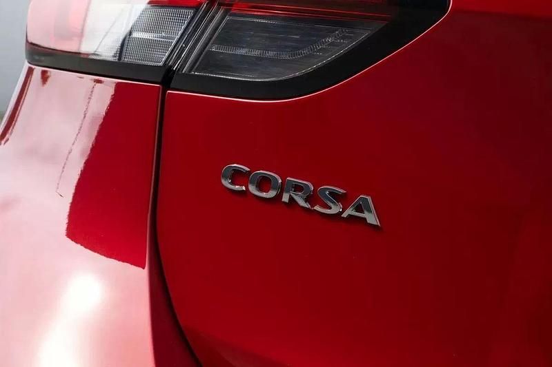 Usado Opel Corsa Elegance 102 HP (75 kW) 2022 Bordeaux Citadino