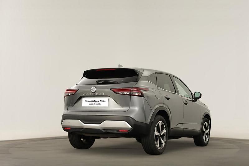 Usado Nissan Qashqai N-Connecta 140 HP (102 kW) 2022 Cinzento SUV