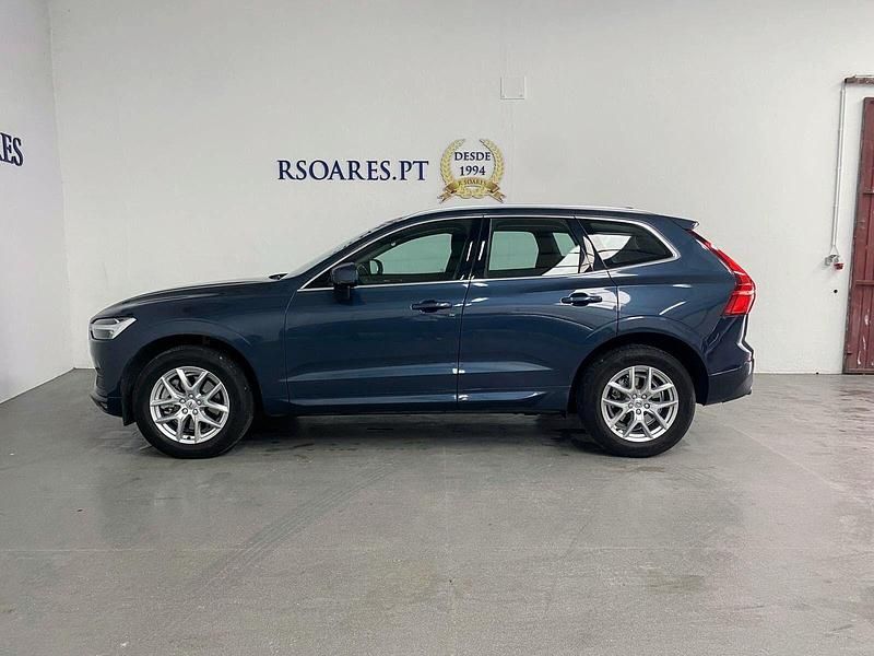 Usado Volvo XC60 Momentum 197 HP (144 kW) 2021 Azul SUV