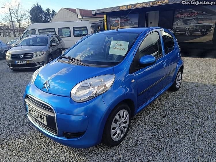 Azul Usado 2010 Citroën C1 Shine Citadino | € 6.999 (Bom preço) - Imagem 1/1