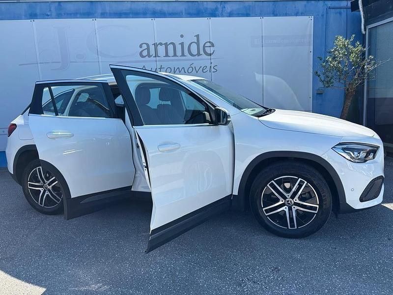 Usado Mercedes GLA250 Progressive 218 HP (160 kW) 2021 Branco SUV