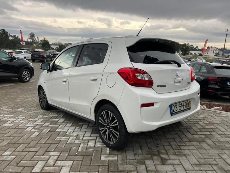 Branco Usado 2016 Mitsubishi Space Star Intense | € 10.000 (Caro) - Imagem 1/4