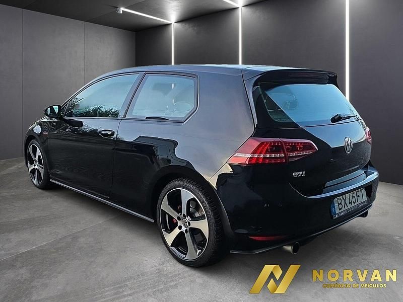 Usado VW Golf VII GTI 220 HP (161 kW) 2015 Preto