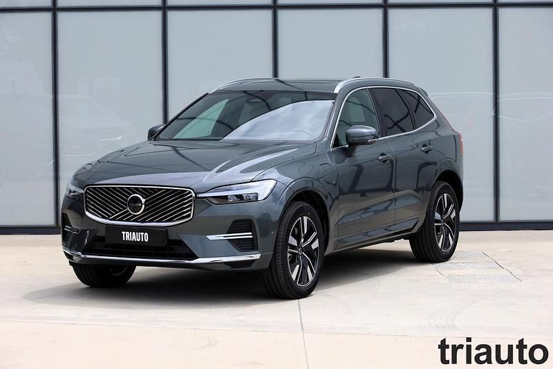 Branco Usado 2023 Volvo XC60 Plus SUV | € 49.800 (Preço justo) - Imagem 1/4