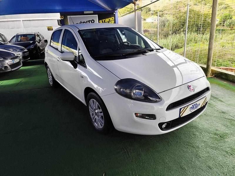 Branco Usado 2018 Fiat Punto Citadino | € 8.900 (Preço justo) - Imagem 1/4
