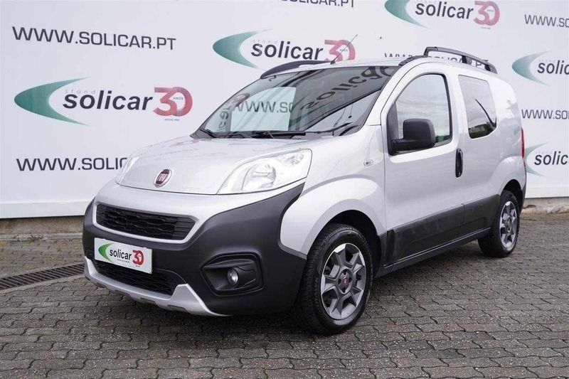 Cinza Usado 2019 Fiat Fiorino Monovolume | € 9.990 (Bom preço) - Imagem 1/4