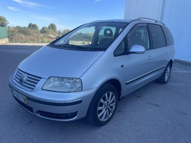 Usado 2005 VW Sharan Monovolume | € 1.999 - Imagem 1/4