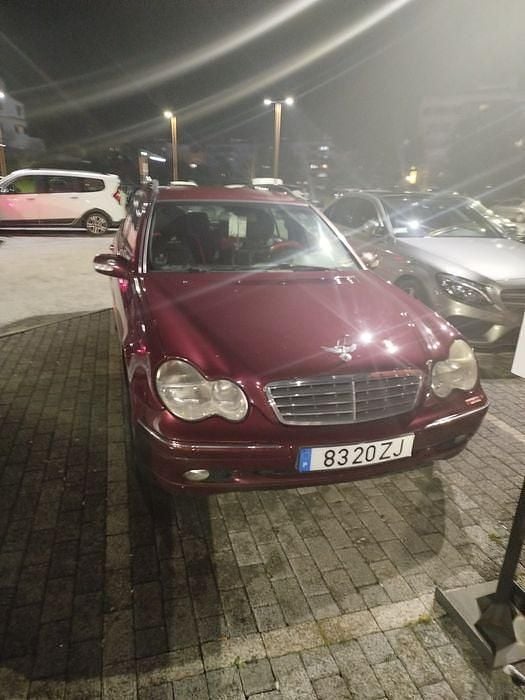 Usado 2002 Mercedes C220 Sedan | € 4.999 (Preço justo) - Imagem 1/4