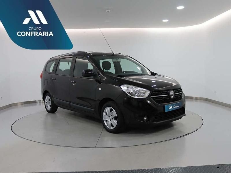 Usado Dacia Lodgy Comfort Plus 110 HP (80 kW) 2018 Preto Monovolume