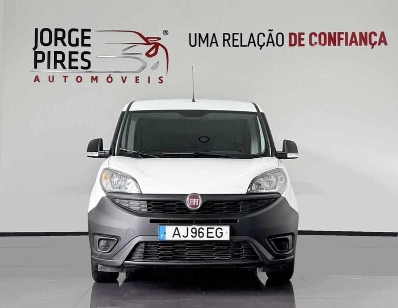 Usado Fiat Doblò 95 HP (69 kW) 2021 Branco Monovolume