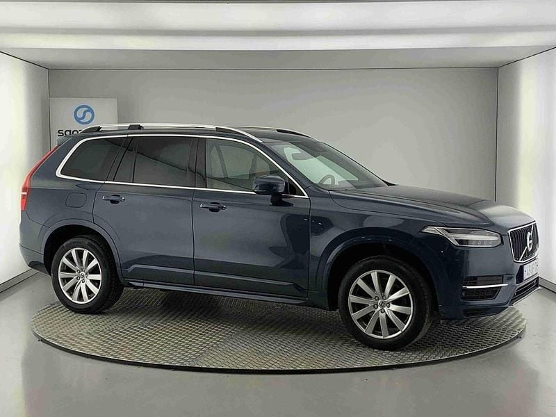 Azul Usado 2018 Volvo XC90 Momentum SUV | € 43.990 (Preço justo) - Imagem 1/4
