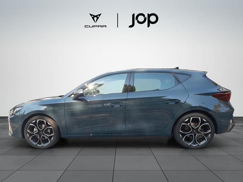 Usado Cupra Leon 150 HP (110 kW) 2025 Azul