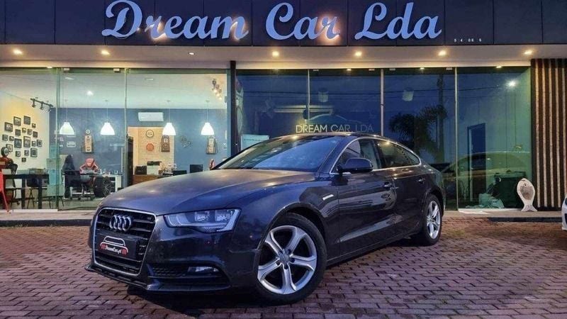 Usado Audi A5 Sportback Sport 177 HP (130 kW) 2012 Cinzento Citadino
