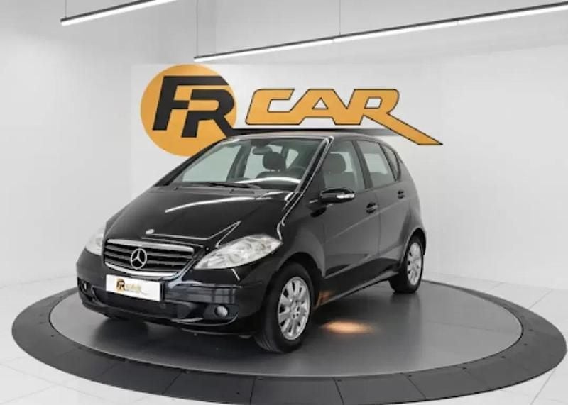 Usado Mercedes A150 95 HP (69 kW) 2004 Preto Citadino