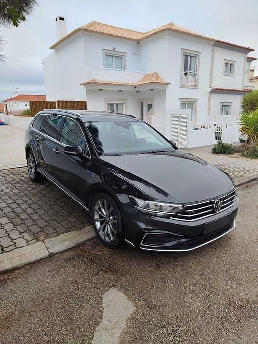 Usado 2022 VW Passat GTE Sedan | € 24.000 - Imagem 1/4