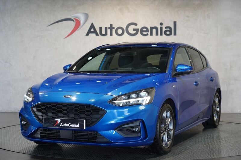 Azul Usado 2021 Ford Focus ST-Line Citadino | € 19.793 (Preço justo) - Imagem 1/4
