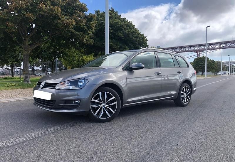Usado VW Golf VII 110 HP (80 kW) 2017 Cinzento Carrinha