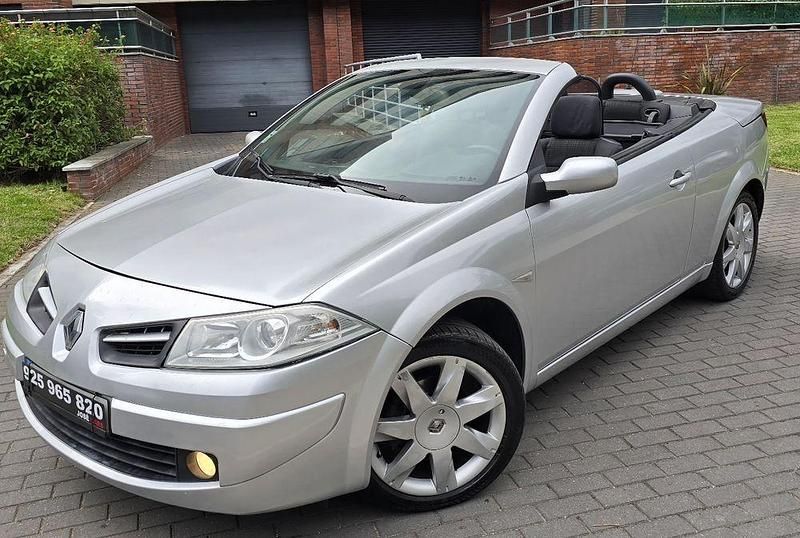 Cinza Usado 2008 Renault Mégane III Cabrios | € 4.999 (Super Preço) - Imagem 1/4