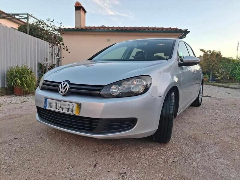 Cinzento Usado 2010 VW Golf VI Citadino | € 9.750 (Preço justo) - Imagem 1/4