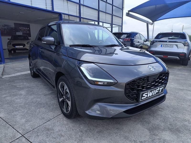 Branco Novo 2024 Suzuki Swift Citadino | € 24.700 - Imagem 1/4