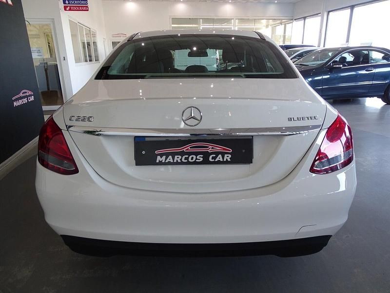 Usado Mercedes C220 170 HP (125 kW) 2014 Branco Sedan