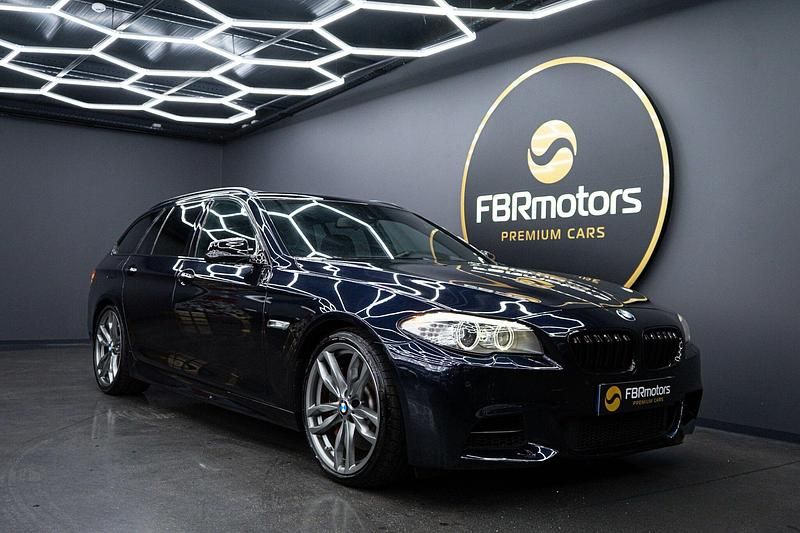 Azul Usado 2012 BMW M550 Sport Line Sedan | € 27.990 - Imagem 1/4