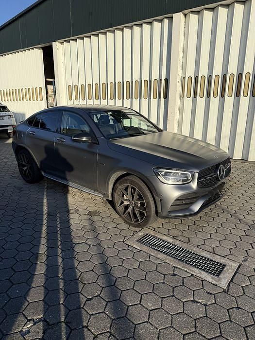 Usado 2021 Mercedes GLC300e AMG Coupé | € 45.000 (Preço justo) - Imagem 1/4