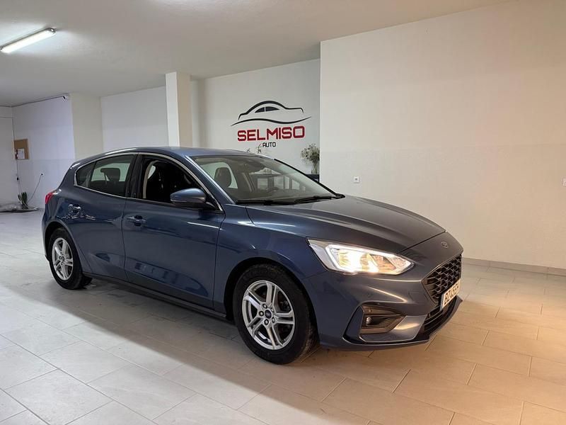 Azul Usado 2022 Ford Focus | € 15.650 (Super Preço) - Imagem 1/4