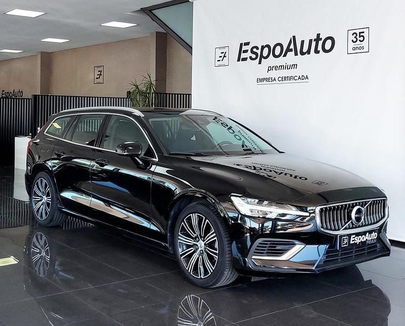 Preto Usado 2020 Volvo V60 Inscription Carrinha | € 30.900 (Preço justo) - Imagem 1/4