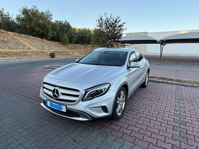 Usado 2017 Mercedes GLA180 SUV | € 19.000 (Super Preço) - Imagem 1/4