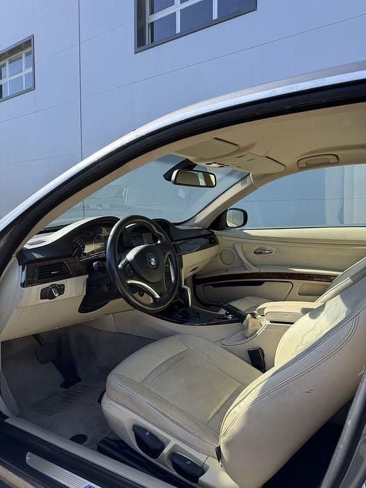 Usado BMW 320 177 HP (130 kW) 2009 Coupé